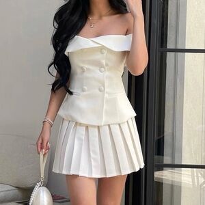 Elegant Off-Shoulder Cream TOP